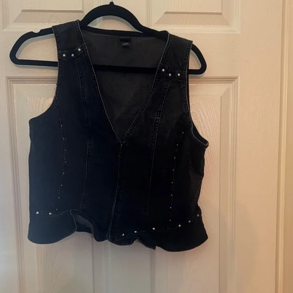 Wild Fable Gray Denim Vest - Picture 1 of 3